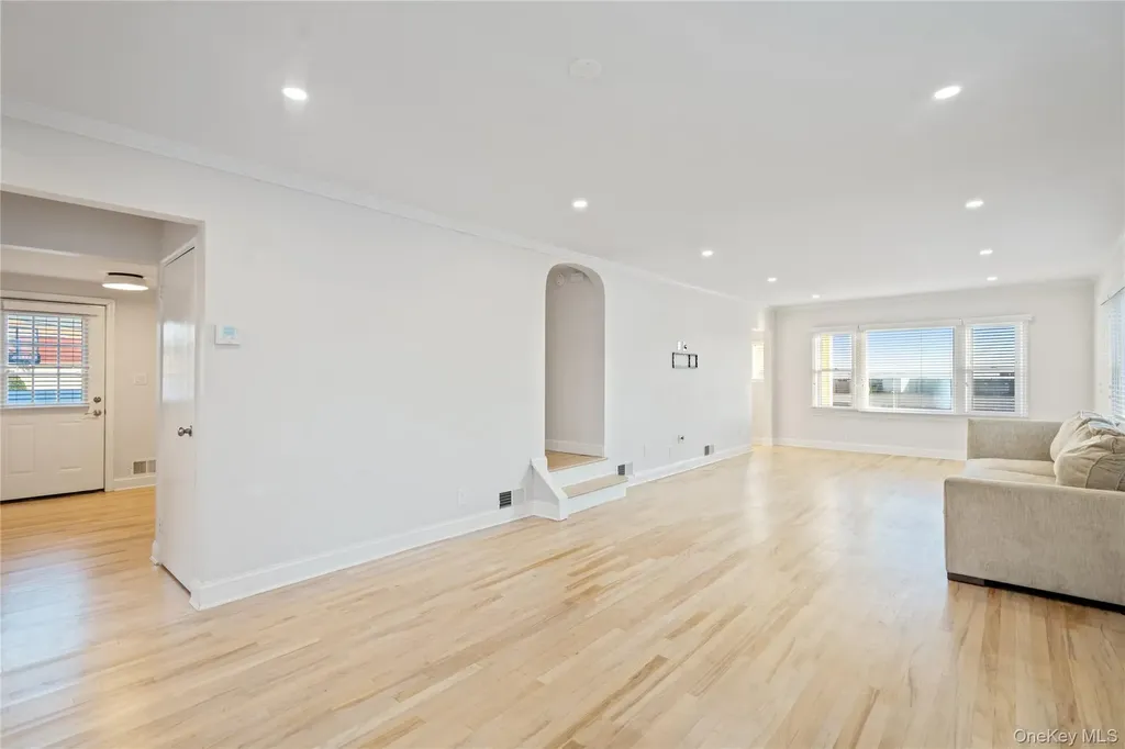 2000 Ocean Boulevard Atlantic Beach NY 11509