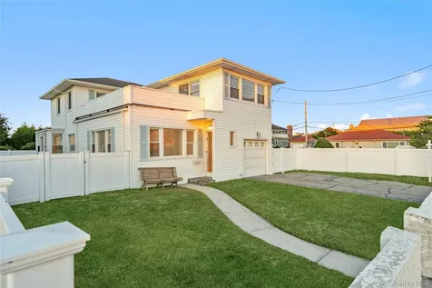 2000 Ocean Boulevard Atlantic Beach NY 11509