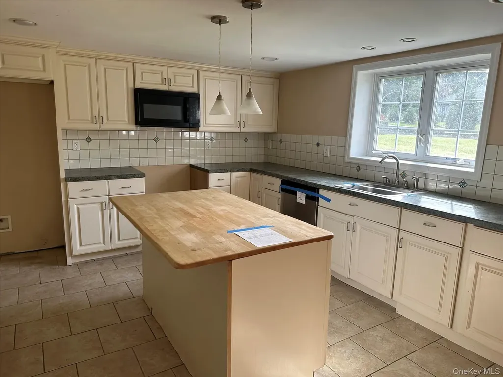 38 Elmwood Drive Brewster NY 10509