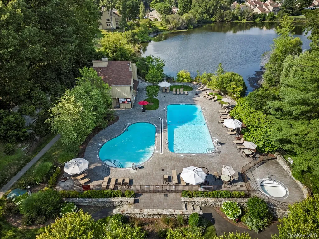 61 Fox Run South Salem NY 10590