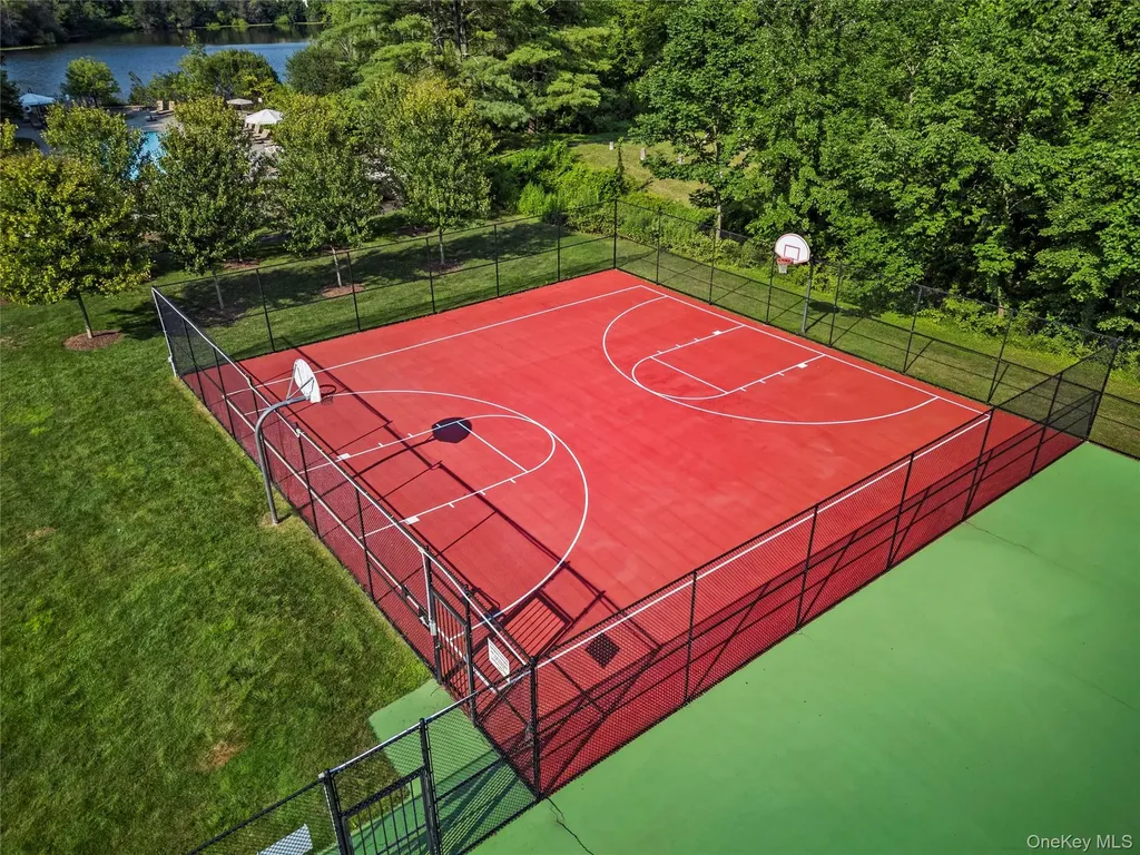 61 Fox Run South Salem NY 10590