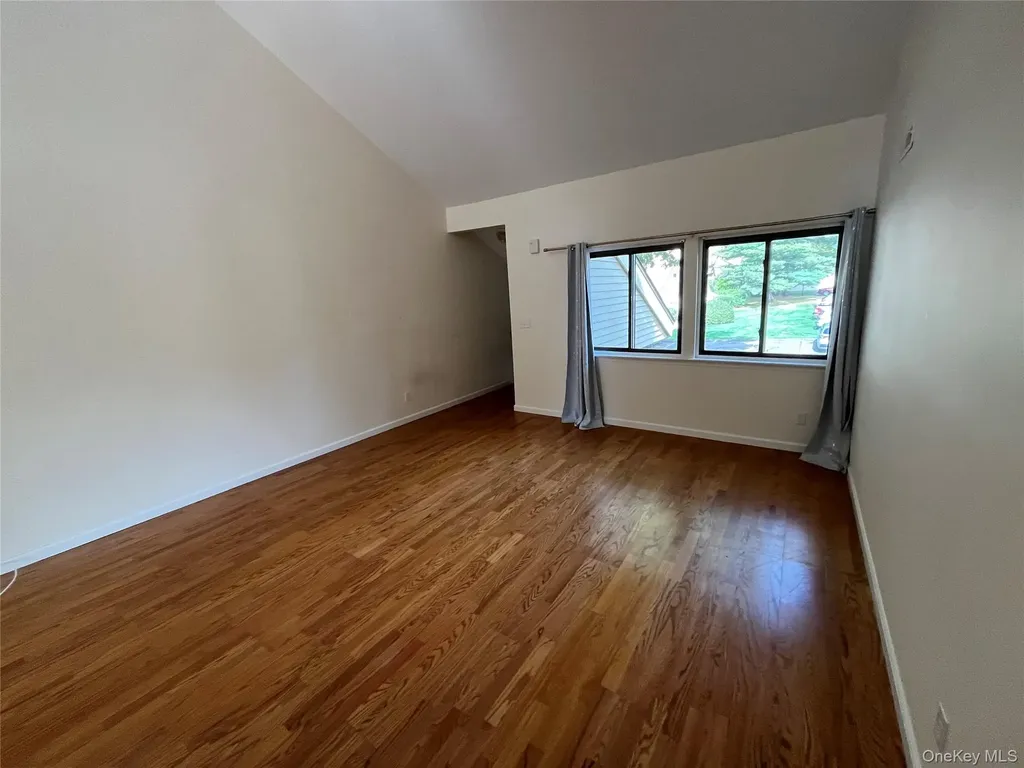 61 Fox Run South Salem NY 10590