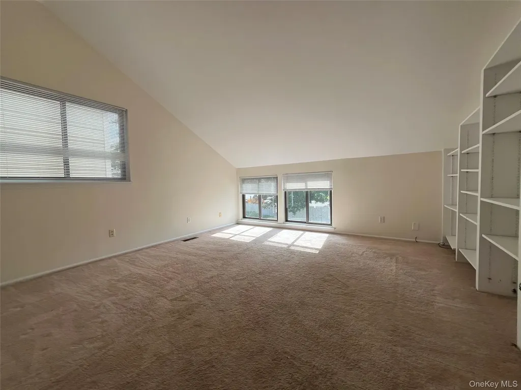 61 Fox Run South Salem NY 10590
