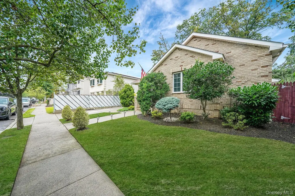 155 Bathgate Street Staten Island NY 10312
