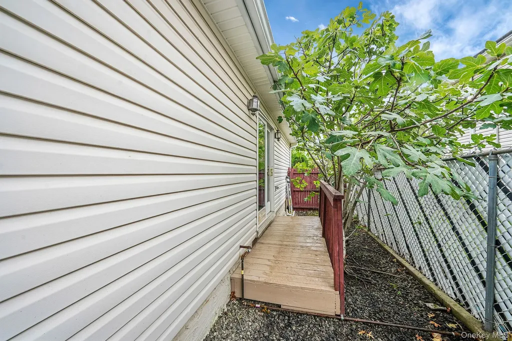 155 Bathgate Street Staten Island NY 10312