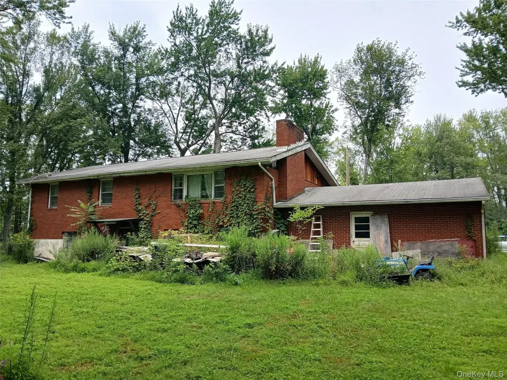 1279 State Route 94 New Windsor NY 12553