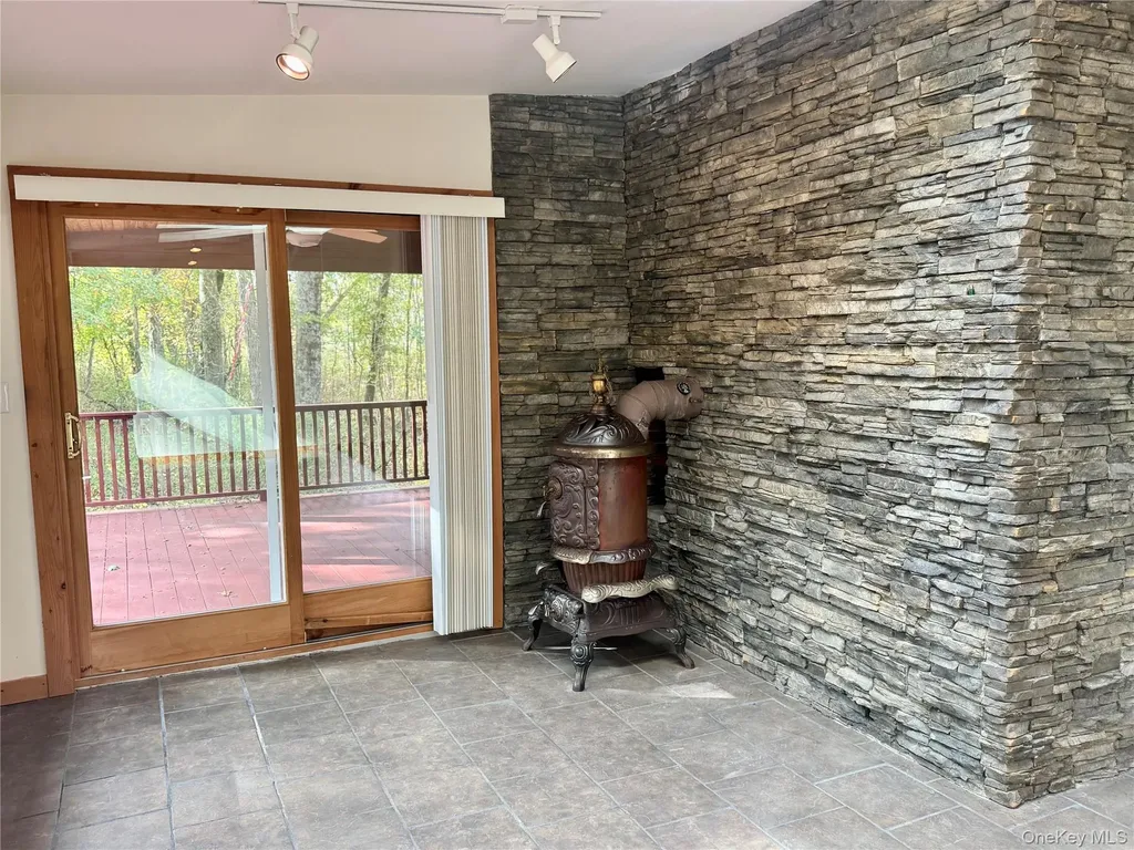 98 River Road Rhinebeck NY 12572