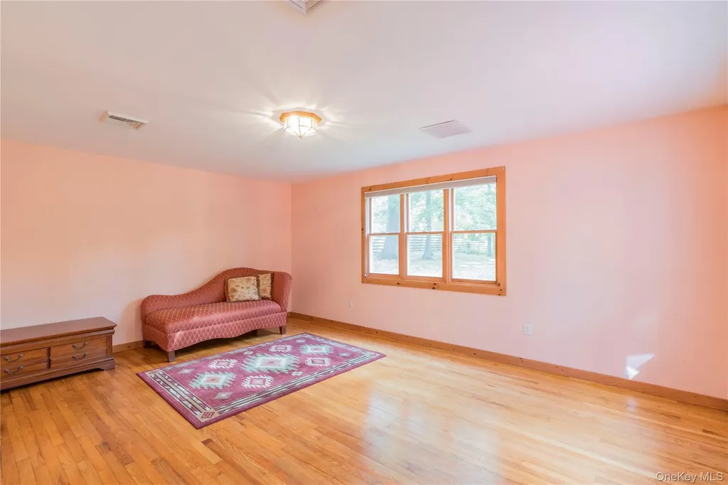 98 River Road Rhinebeck NY 12572