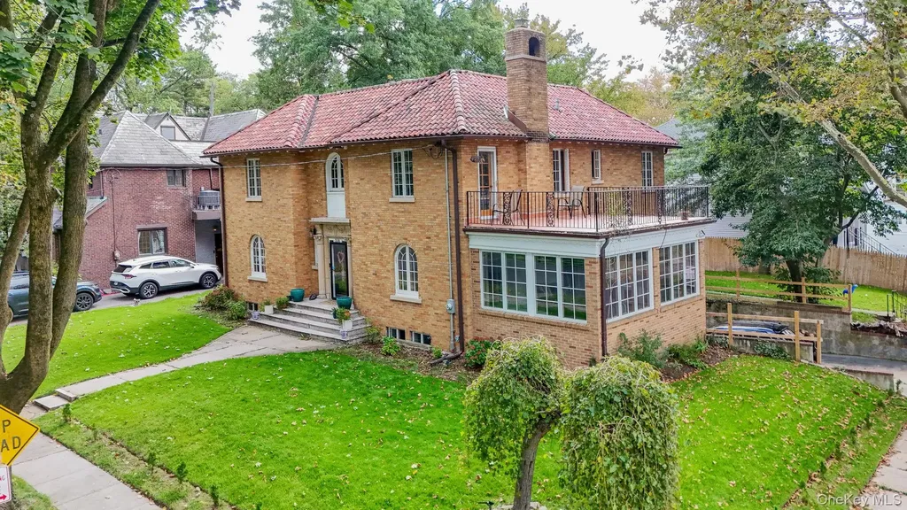 260 E Devonia Avenue Mount Vernon NY 10552
