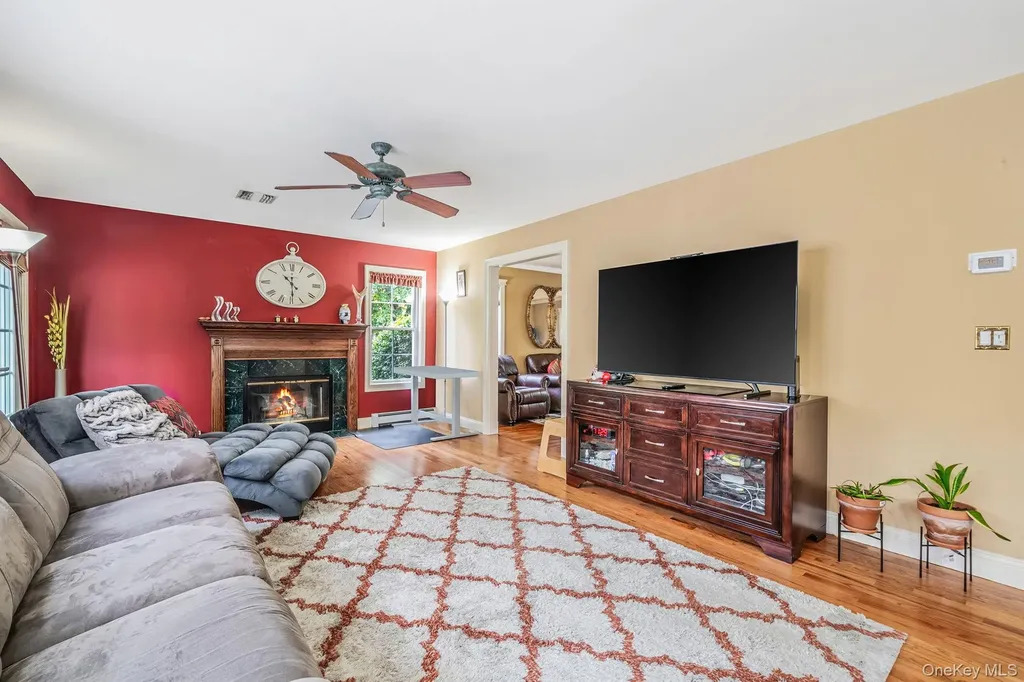 36 Vanderbilt Avenue Saint James NY 11780