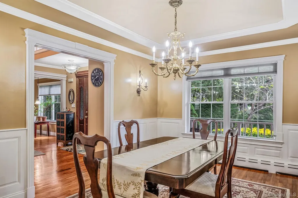 36 Vanderbilt Avenue Saint James NY 11780