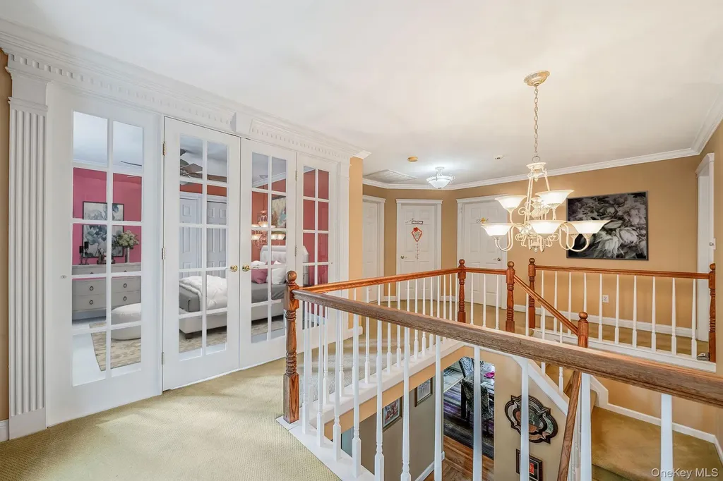 36 Vanderbilt Avenue Saint James NY 11780