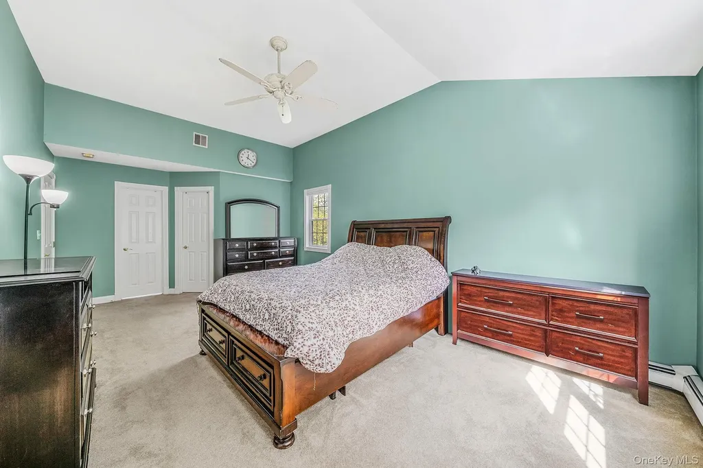 36 Vanderbilt Avenue Saint James NY 11780