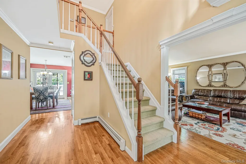 36 Vanderbilt Avenue Saint James NY 11780