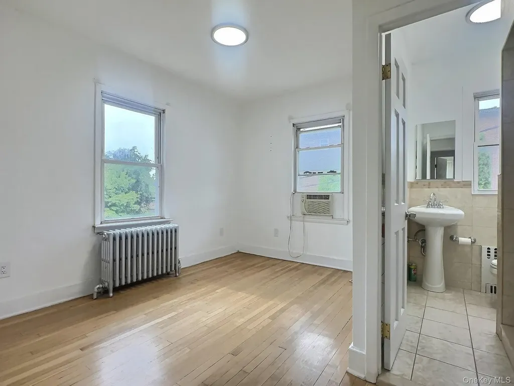 72 Gibson Place Yonkers NY 10705
