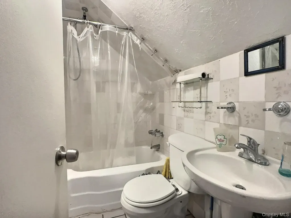 72 Gibson Place Yonkers NY 10705