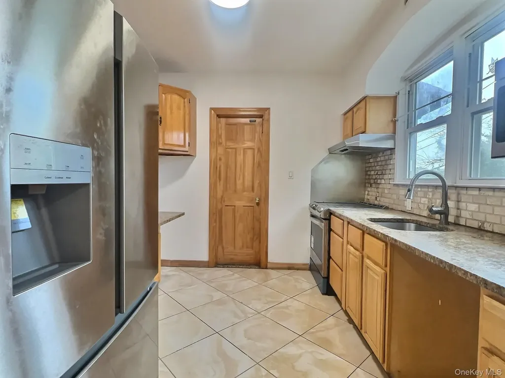 72 Gibson Place Yonkers NY 10705
