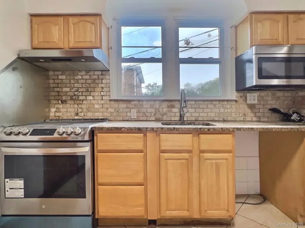 72 Gibson Place Yonkers NY 10705