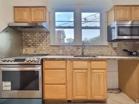 72 Gibson Place Yonkers NY 10705