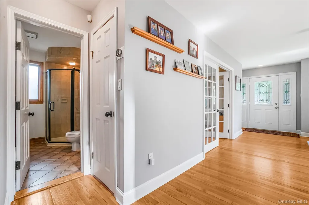 55 Maple Drive New Hyde Park NY 11040
