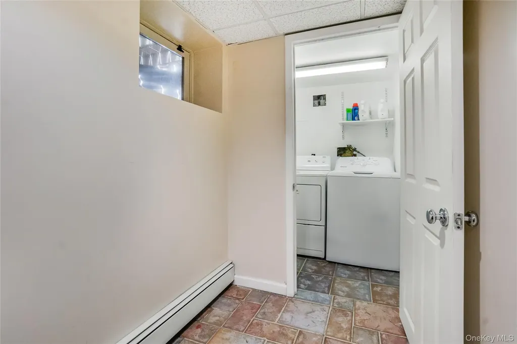 55 Maple Drive New Hyde Park NY 11040