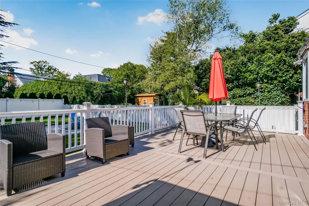 55 Maple Drive New Hyde Park NY 11040