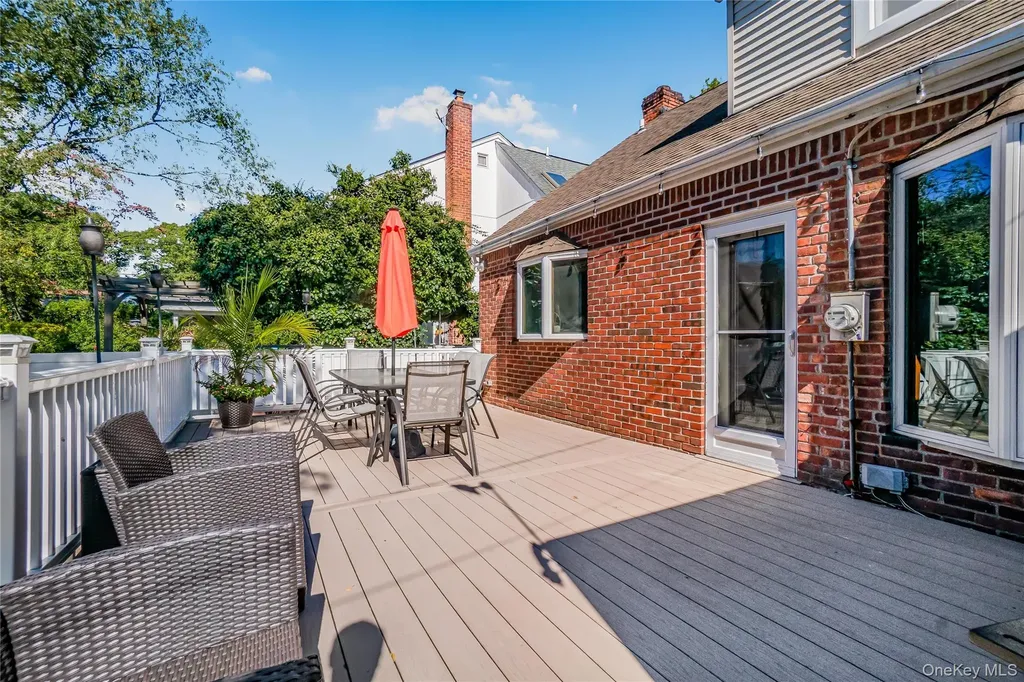 55 Maple Drive New Hyde Park NY 11040