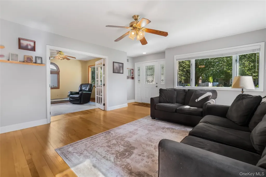 55 Maple Drive New Hyde Park NY 11040