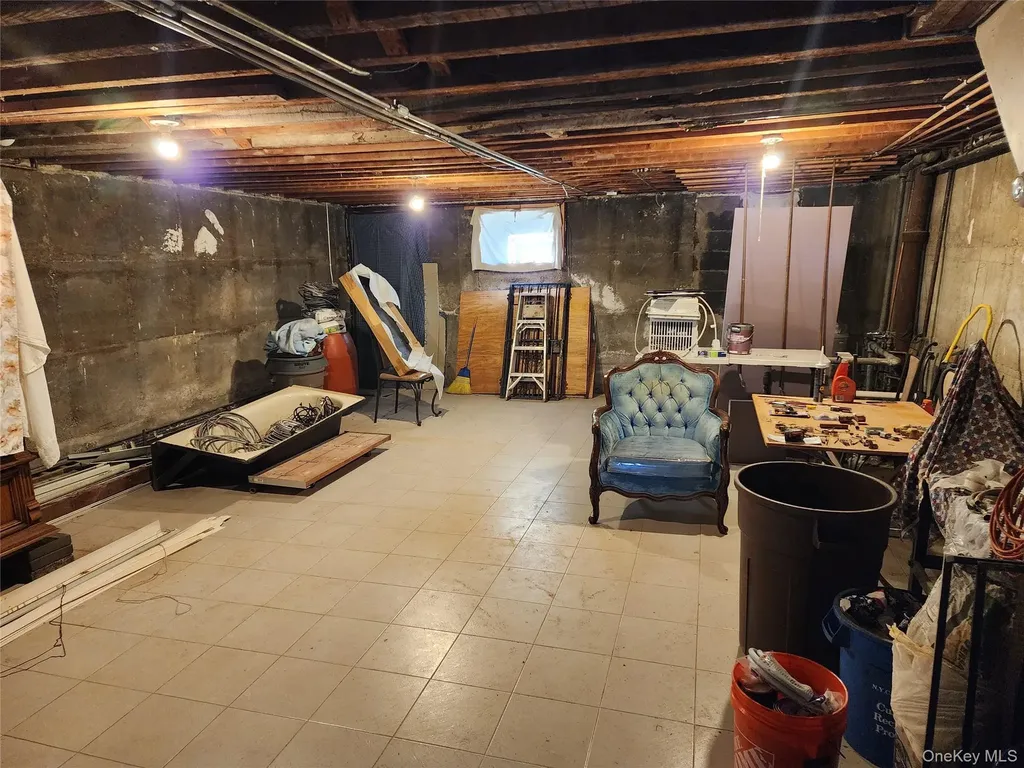 7704 85th Street Glendale NY 11385