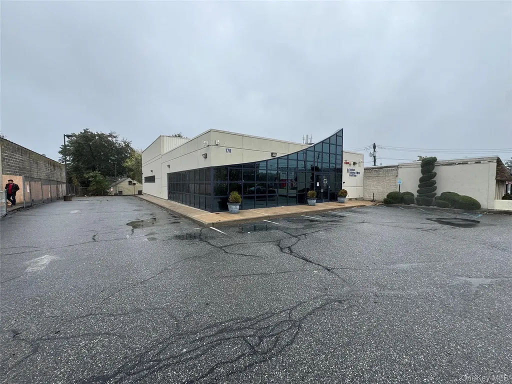 170 Route 59 Spring Valley NY 10977