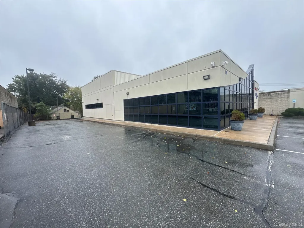 170 Route 59 Spring Valley NY 10977