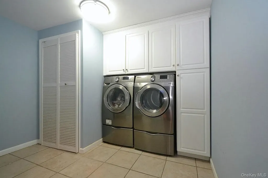 91 Broadlawn Drive Central Islip NY 11722