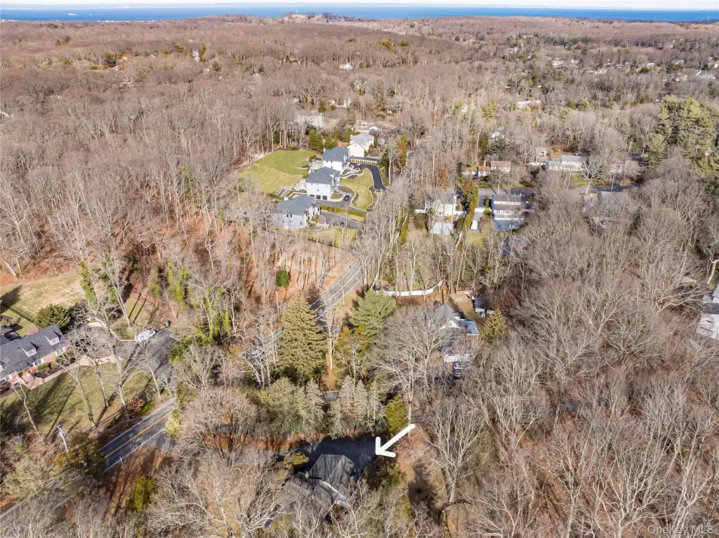 562 Old Bridge Road Northport NY 11768