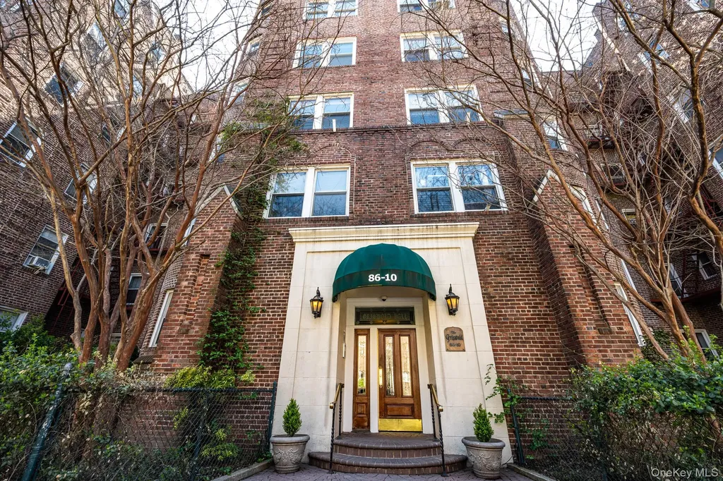 86-10 34 Avenue Jackson Heights NY 11372