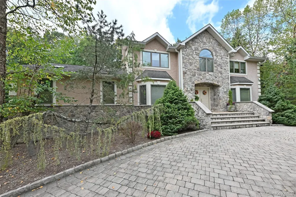 191 Cherry Lane Airmont NY 10952