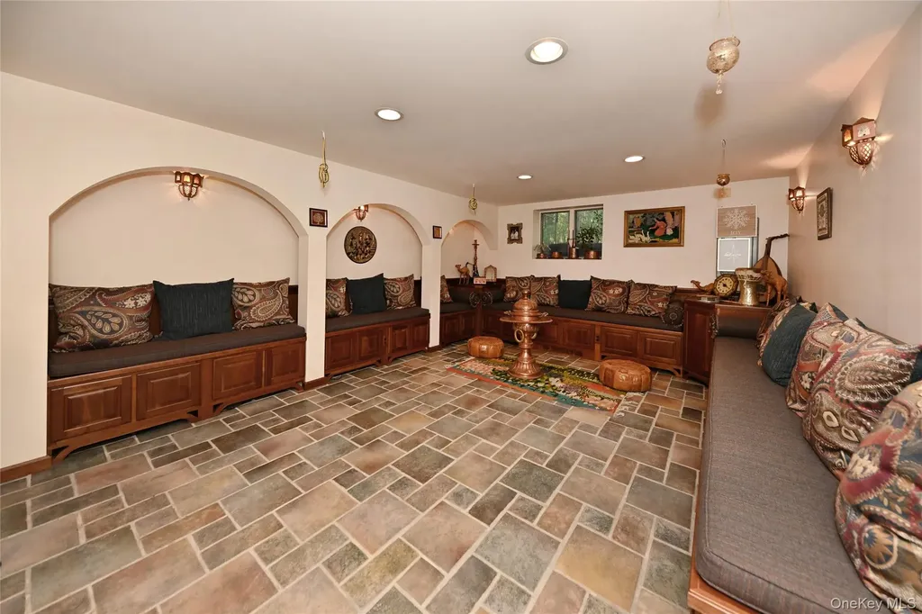 191 Cherry Lane Airmont NY 10952