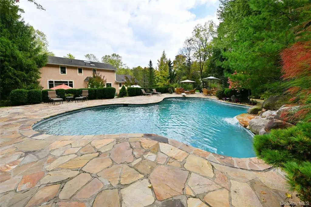 191 Cherry Lane Airmont NY 10952