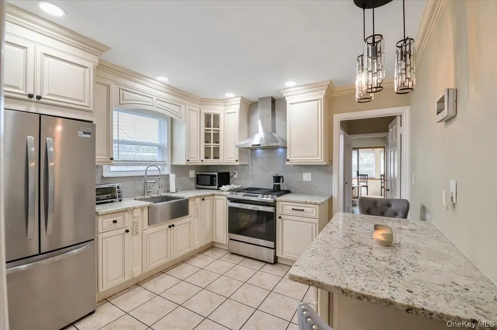1067 Atlantic Avenue Baldwin NY 11510