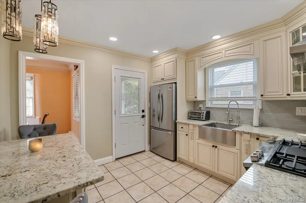 1067 Atlantic Avenue Baldwin NY 11510