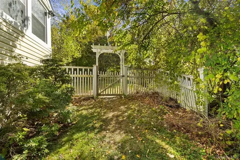 50 Walden Road Carmel NY 10512