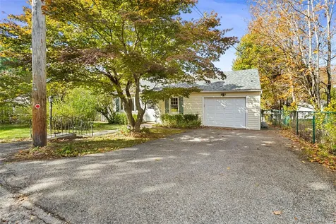 50 Walden Road Carmel NY 10512