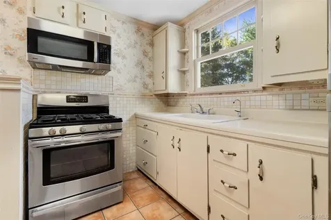 50 Walden Road Carmel NY 10512