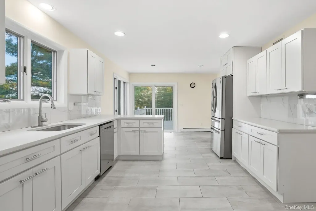 26 Watergate Drive Amawalk NY 10501