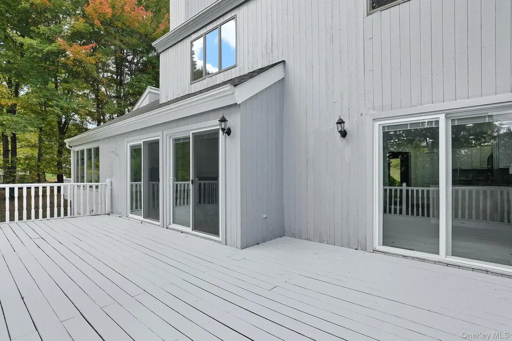 26 Watergate Drive Amawalk NY 10501
