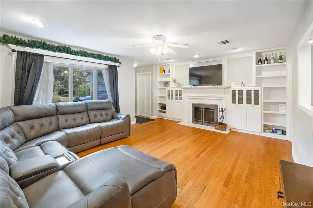 21 Van Orden Avenue Suffern NY 10901