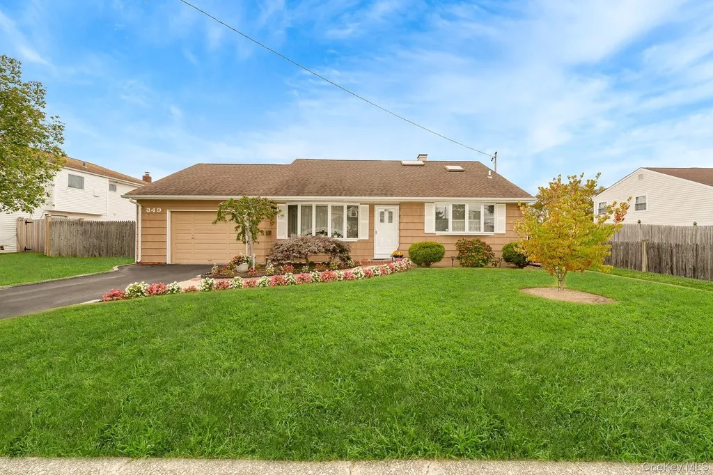 349 Lido Parkway Lindenhurst NY 11757