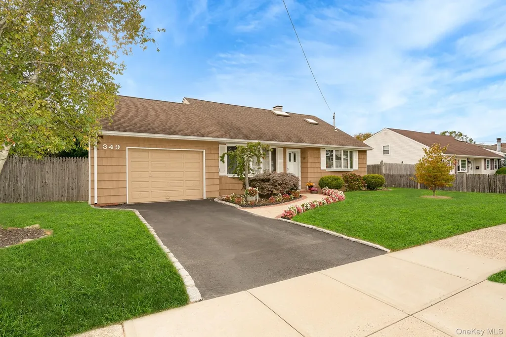 349 Lido Parkway Lindenhurst NY 11757