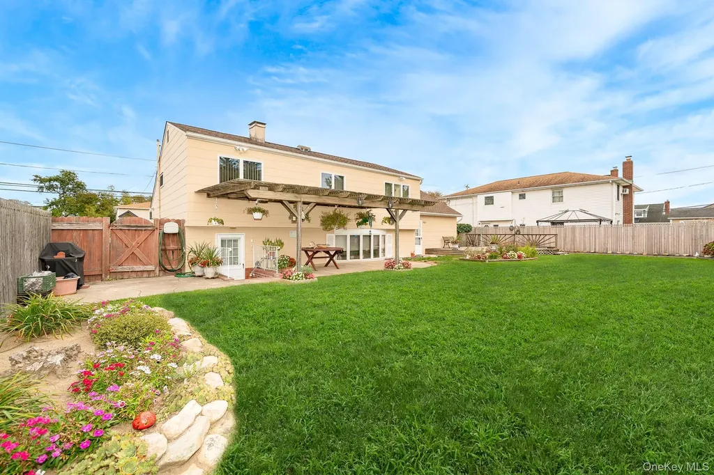 349 Lido Parkway Lindenhurst NY 11757