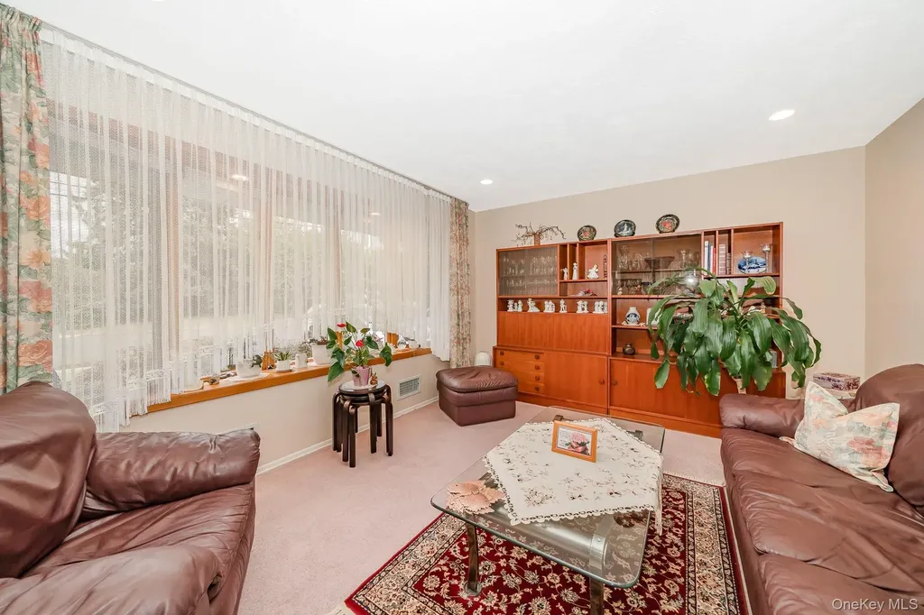 349 Lido Parkway Lindenhurst NY 11757