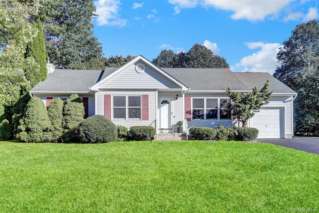 230 Baywood Drive Baiting Hollow NY 11933